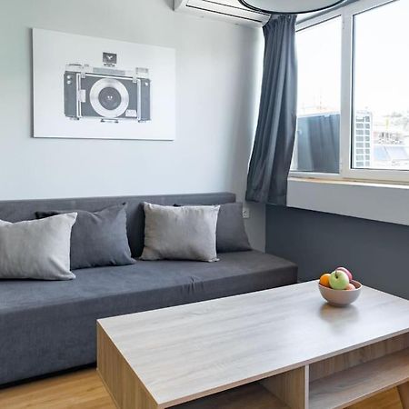 Cozy, Luminous And Comfy 5 Min Walk To Acropolis Apartment Athena Bagian luar foto
